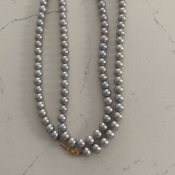 Perls Necklace - Picture 2 of 11